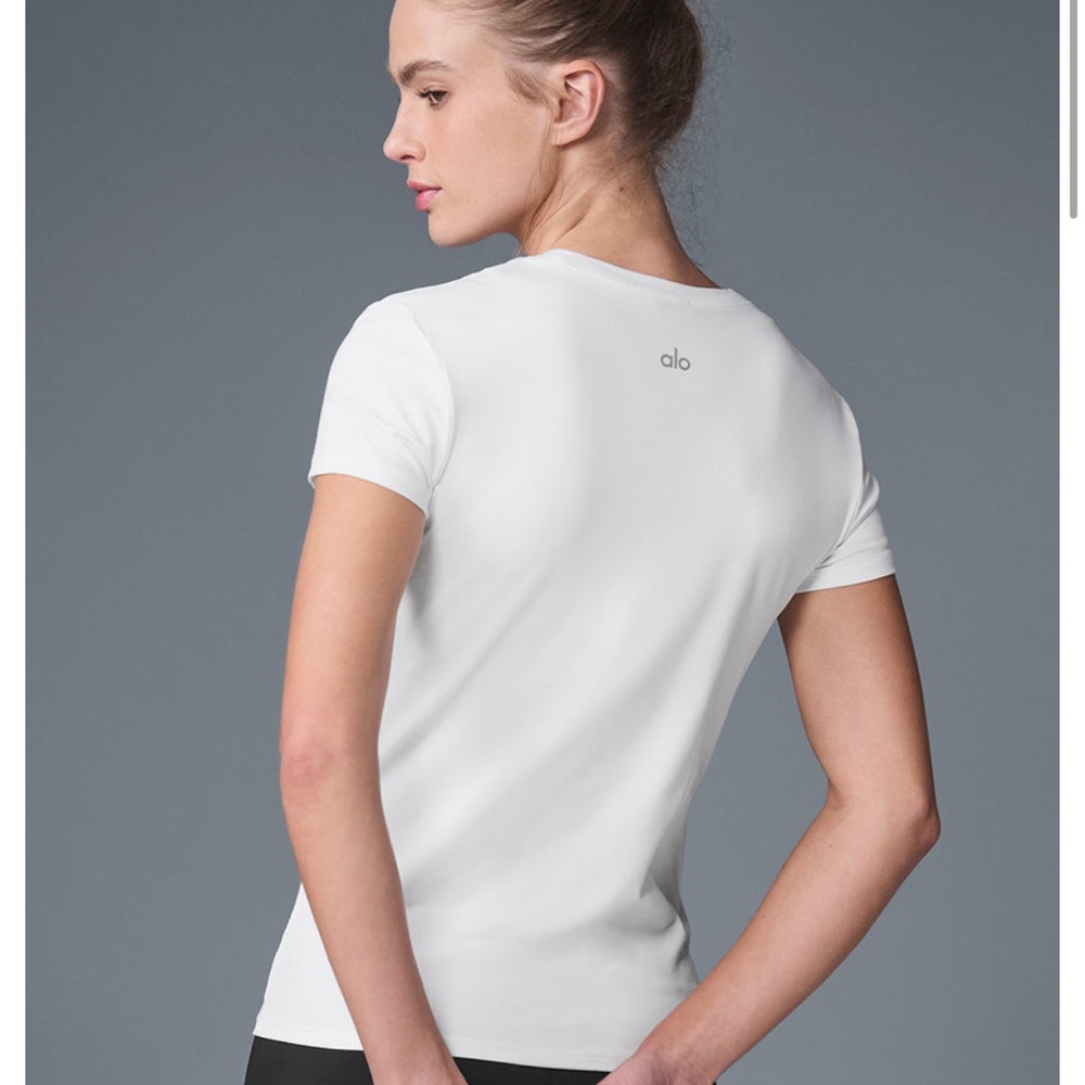 ALO Yoga Women's Alosoft Tee